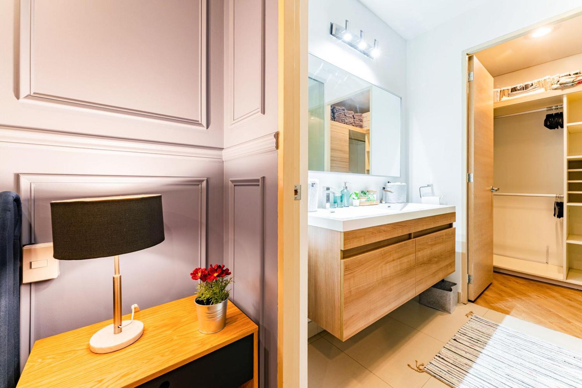Stylish In Roma With Parking Apartment